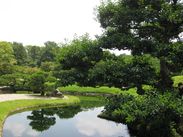 6. 日本三名園の一つ。のんびり散策してリフレッシュ！「後楽園」