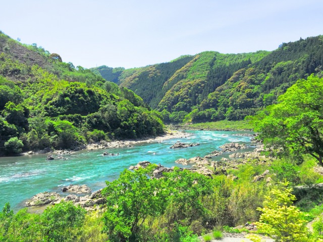 3. 四国一の大河。高知県の定番観光スポット「四万十川」