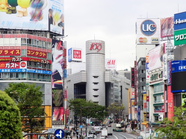 10. やはり若者の流行発信地といえばここ！東京渋谷のど真ん中！「渋谷109」