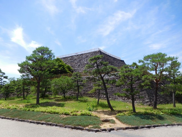 Maizuru Castle Park