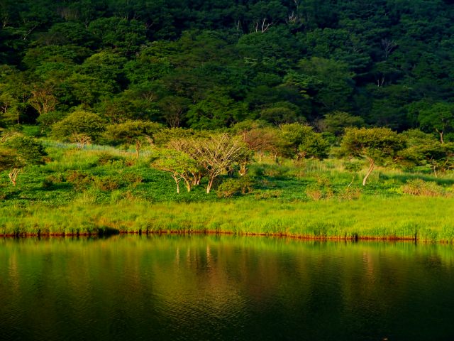 2. 日本100名山のひとつ！レジャーも登山も楽しめる群馬県の観光名所！「赤城山」